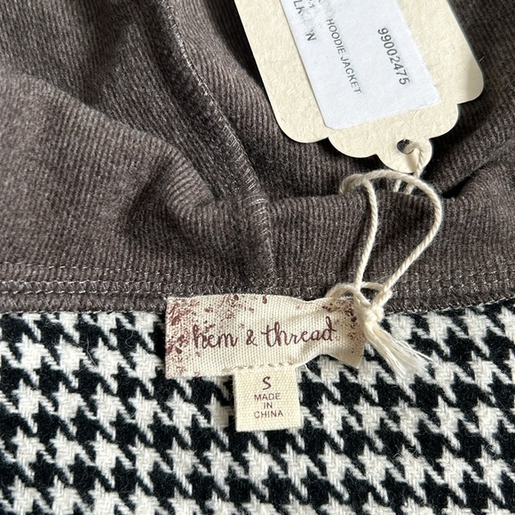 NWT Houndtooth Tweed Short Hoodie Jacket in Size Small - Picture 5 of 8